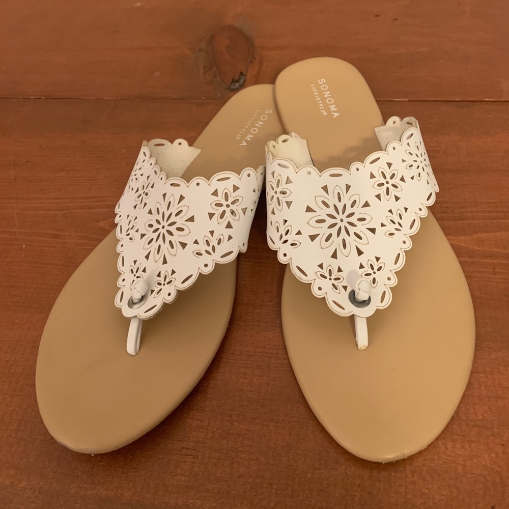 Sonoma Laser Cut Sandals Size 7